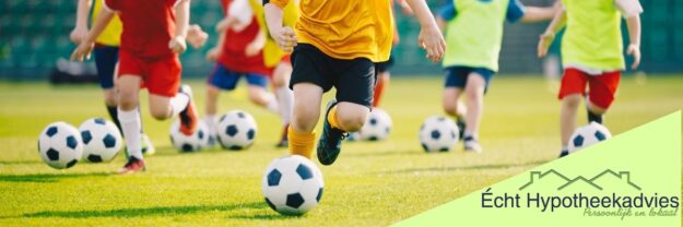 onderweg-met-de-kinderen-naar-de-sportvelden1